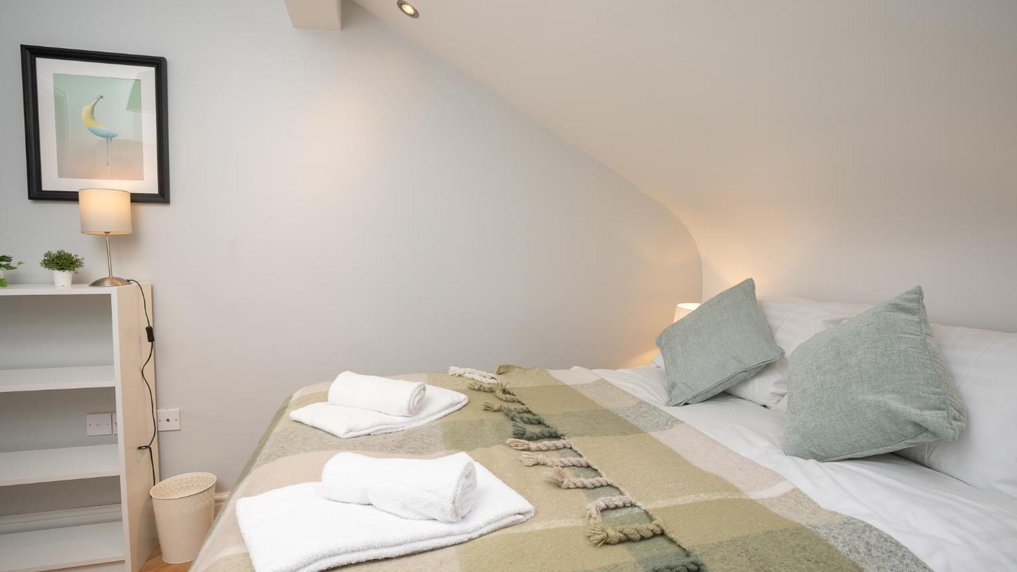 2 Bdr & 1 Bdr Apartments At Queens Uni By Belfast City Breaks Eksteriør billede