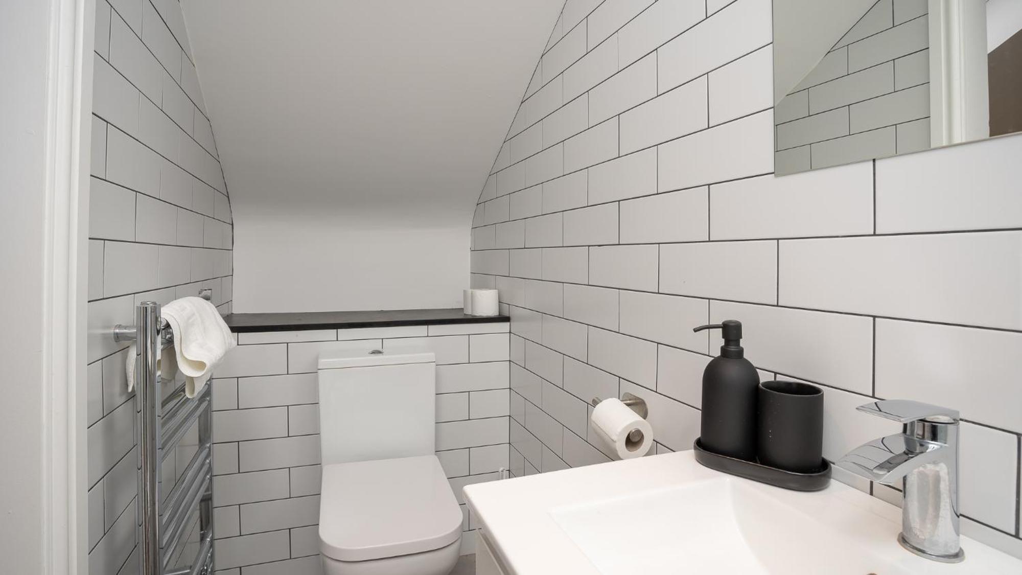 2 Bdr & 1 Bdr Apartments At Queens Uni By Belfast City Breaks Eksteriør billede