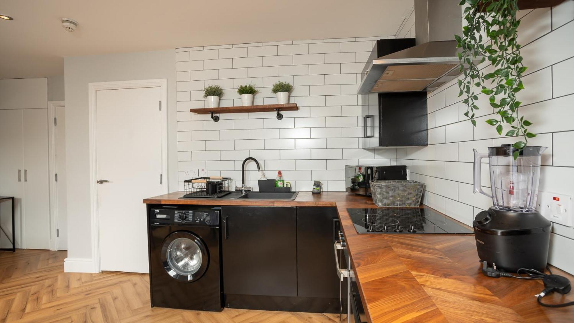 2 Bdr & 1 Bdr Apartments At Queens Uni By Belfast City Breaks Eksteriør billede